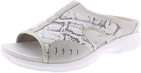 Easy Spirit Women's TRACIEE2 Flat Sandal, Silver 099, 9