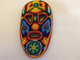 Máscara facial con cuentas huichol